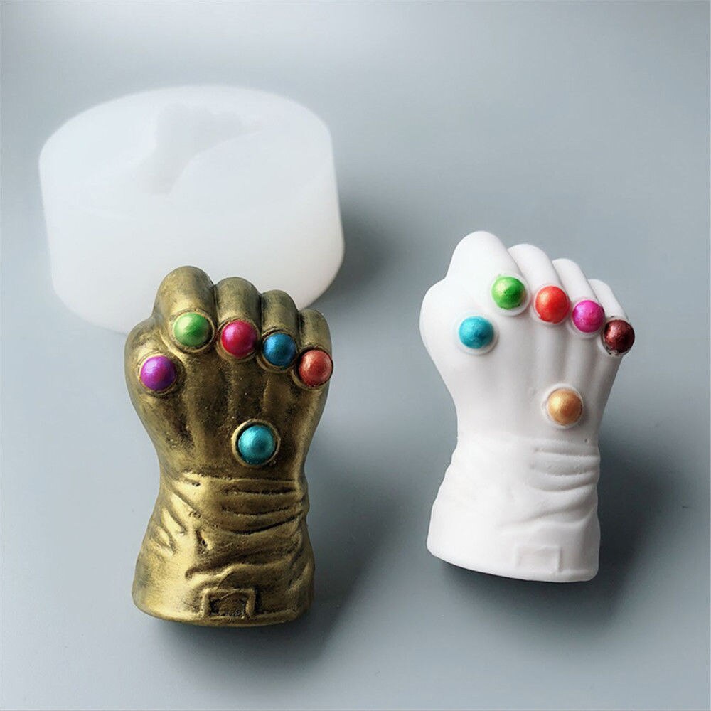 Grainrain Thanos Infinity Gauntlet Soap Bar Mold DIY Vehicle Ornament Candle Resin Mould